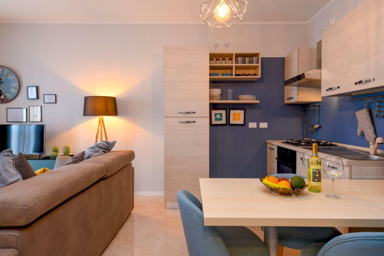 Desenzanoloft Le Chateau De Margot Desenzano del Garda Kültér fotó